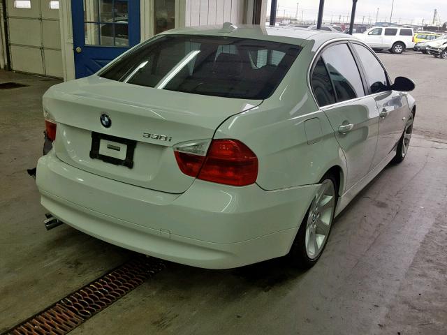 WBAVB33526KS33722 - 2006 BMW 330 I WHITE photo 4