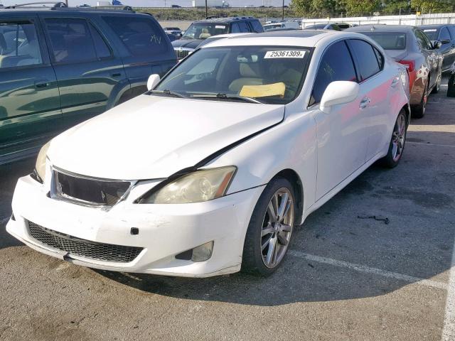 JTHBK262585066189 - 2008 LEXUS IS 250 WHITE photo 2