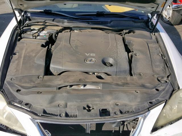 JTHBK262585066189 - 2008 LEXUS IS 250 WHITE photo 7