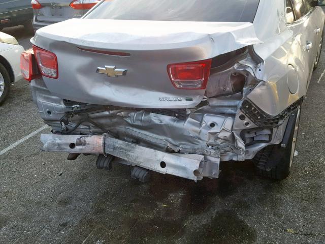 1G11D5RRXDF122044 - 2013 CHEVROLET MALIBU 1LT 银色 照片 9