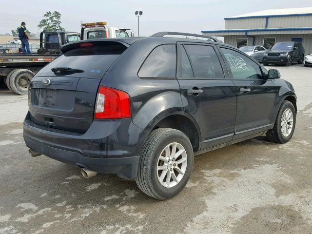 2FMDK3GC6DBE18043 - 2013 FORD EDGE SE BLACK photo 4