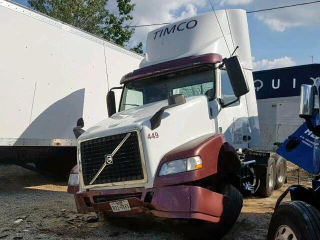 4V4MC9DG7GN962530 - 2016 VOLVO VN VNM WHITE photo 2