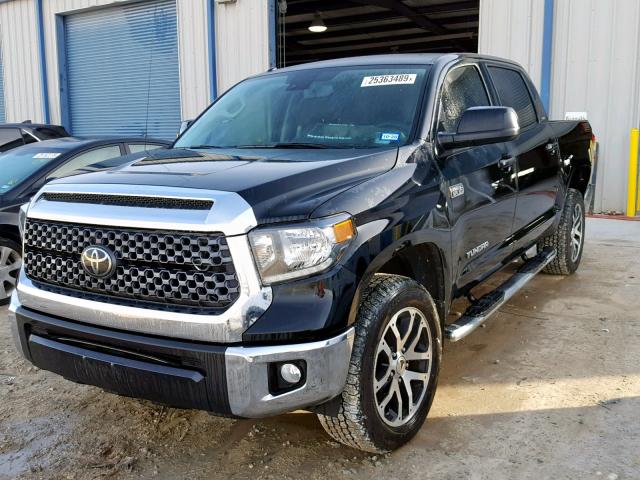 5TFDW5F13JX699338 - 2018 TOYOTA TUNDRA CRE BLACK photo 2