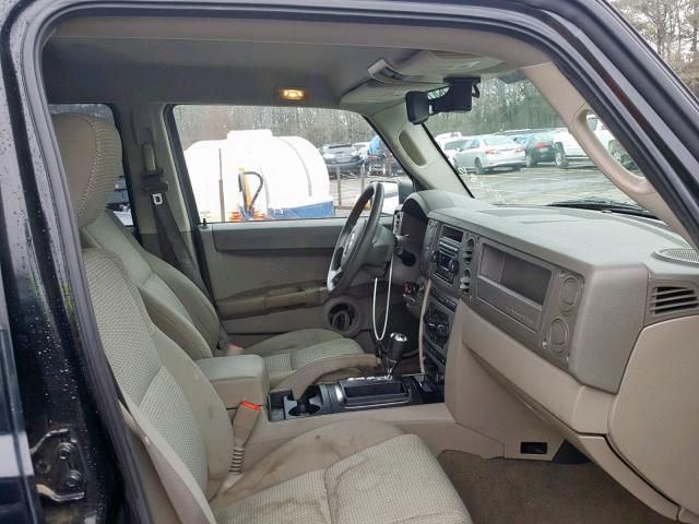 1J8HH48N76C157186 - 2006 JEEP COMMANDER BLACK photo 5
