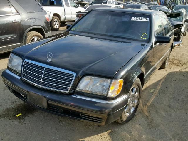 WDBGA32G4WA379092 - 1998 MERCEDES-BENZ S 320W BLACK photo 2