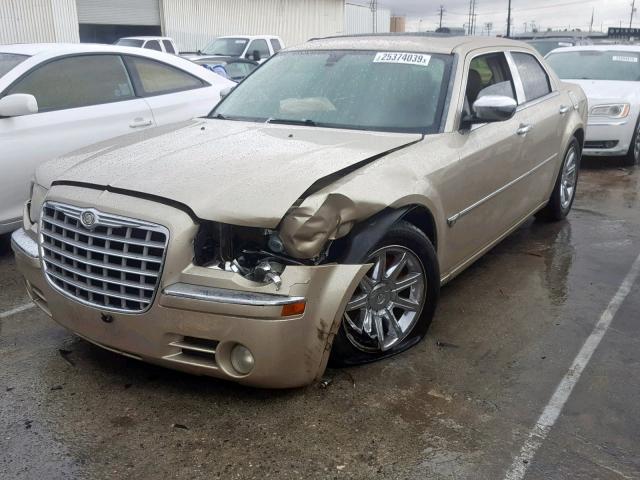 2C3KA63HX6H534562 - 2006 CHRYSLER 300C BEIGE photo 2