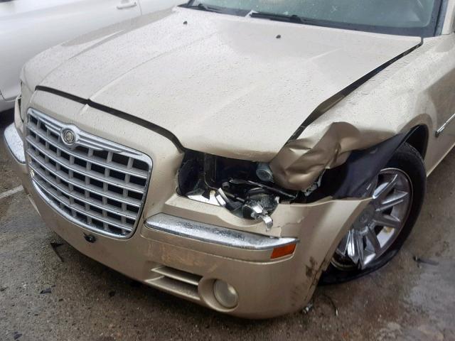 2C3KA63HX6H534562 - 2006 CHRYSLER 300C BEIGE photo 9