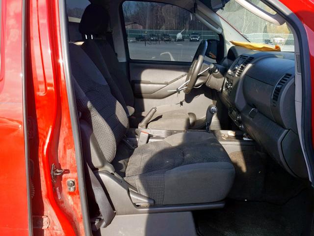 1N6AD07W55C416955 - 2005 NISSAN FRONTIER C RED photo 5