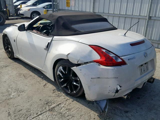 JN1AZ4FH2AM301848 - 2010 NISSAN 370Z WHITE photo 3