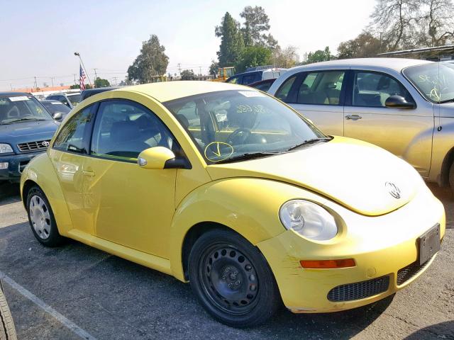 3VWPG3AG6AM020384 - 2010 VOLKSWAGEN NEW BEETLE Gelb Foto 1