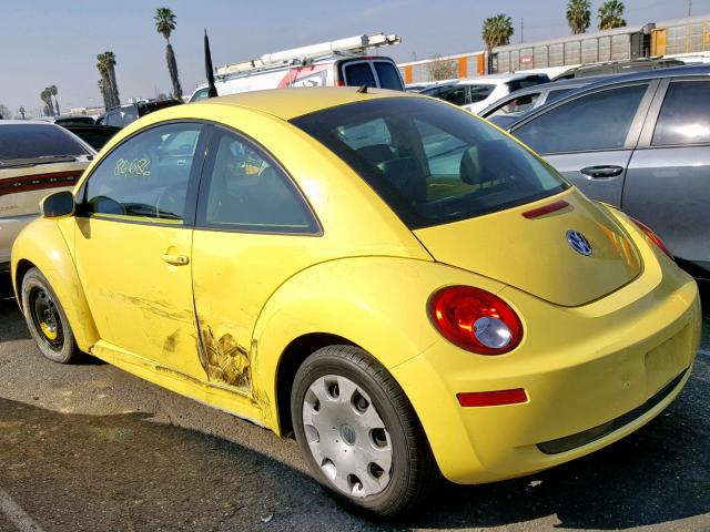 3VWPG3AG6AM020384 - 2010 VOLKSWAGEN NEW BEETLE Gelb Foto 3
