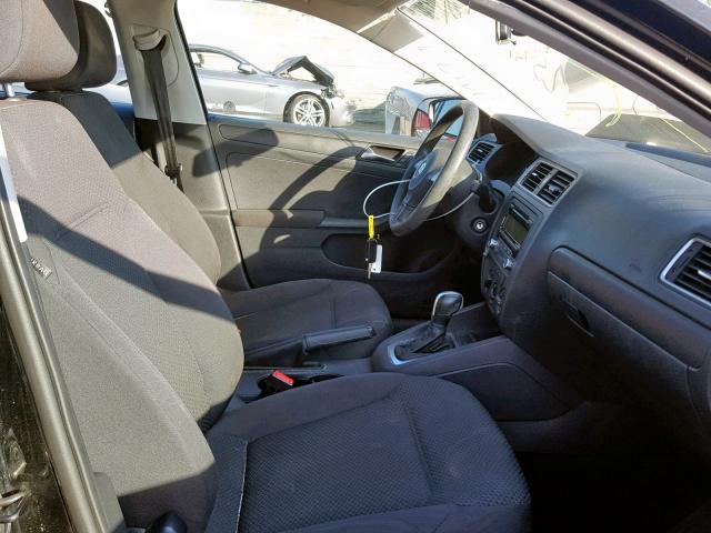 3VW2K7AJ7BM010055 - 2011 VOLKSWAGEN JETTA BASE 黑色 照片 5