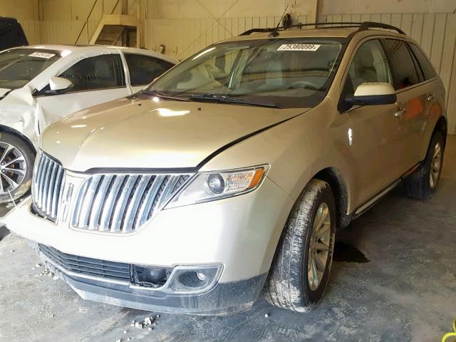 2LMDJ8JK9BBJ24007 - 2011 LINCOLN MKX GOLD photo 2