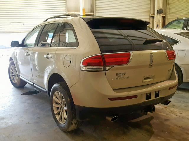 2LMDJ8JK9BBJ24007 - 2011 LINCOLN MKX GOLD photo 3