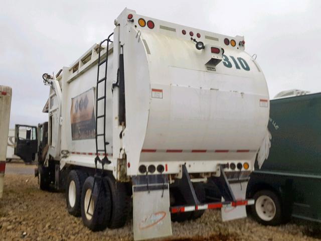 1M2AV04C2DM010114 - 2013 MACK 600 MRU600 WHITE photo 3