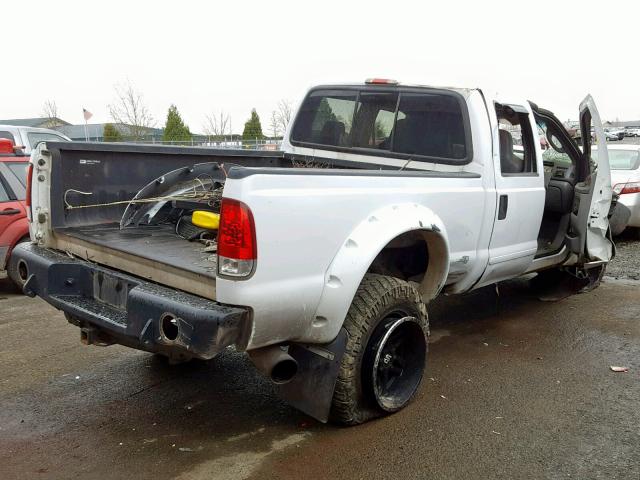 1FTWW31P45EB56476 - 2005 FORD F350 SRW S WHITE photo 4