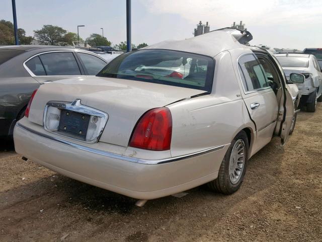 1LNHM83W7XY604190 - 1999 LINCOLN TOWN CAR C BEIGE photo 4