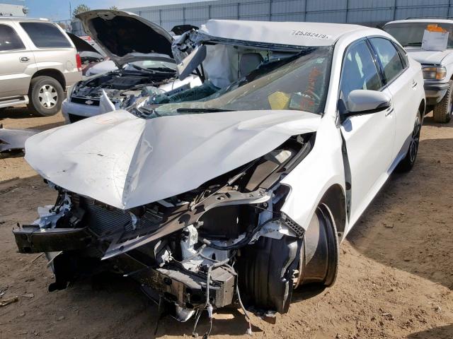 4T1BK1EB3JU274267 - 2018 TOYOTA AVALON XLE WHITE photo 2
