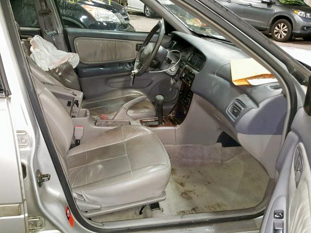 1N4DL01A3YC130371 - 2000 NISSAN ALTIMA XE SILVER photo 5