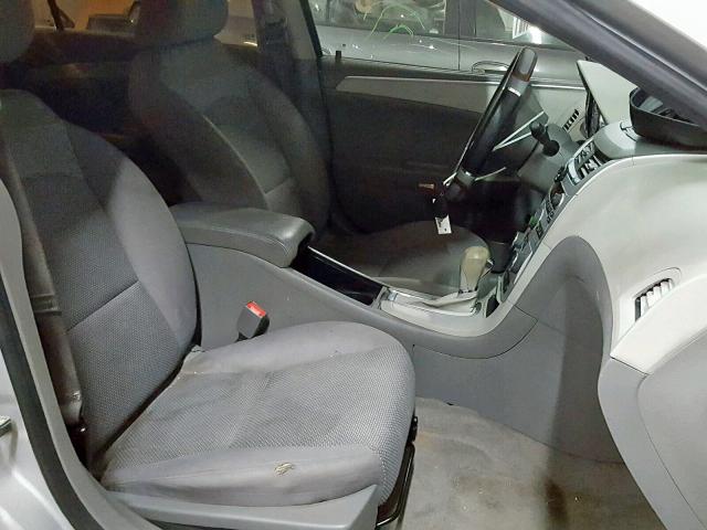 1G1ZA5EU3CF230817 - 2012 CHEVROLET MALIBU LS SILVER photo 5