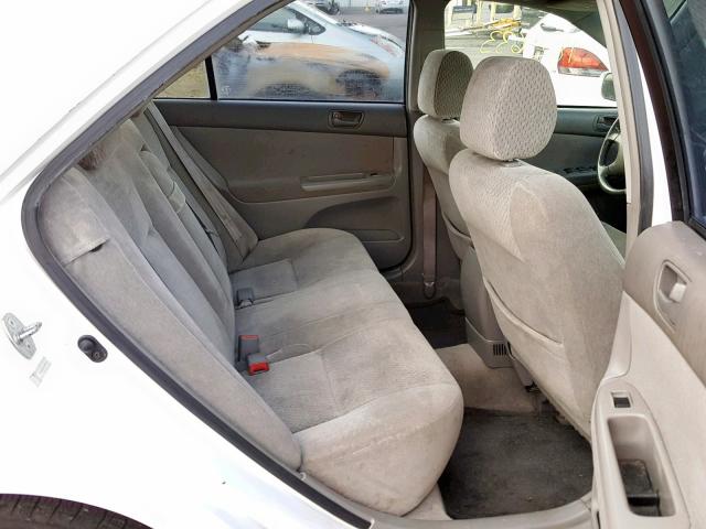 JTDBE32K720040136 - 2002 TOYOTA CAMRY LE WHITE photo 6