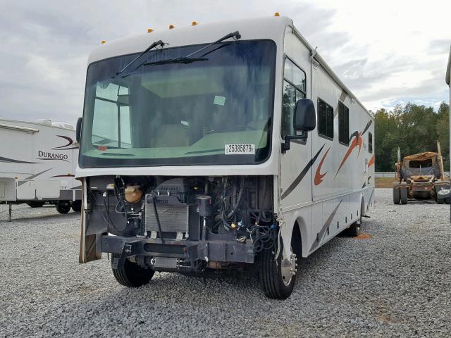 1F6NF53Y970A00868 - 2007 FORD MOTORHOME WHITE photo 2