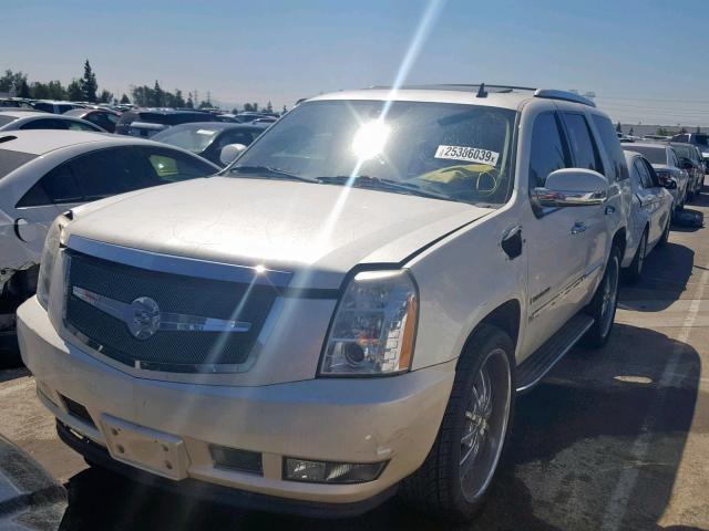 1GYFK63858R196981 - 2008 CADILLAC ESCALADE L WHITE photo 2