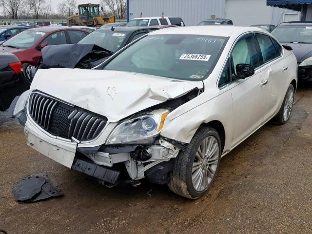 1G4PP5SK7D4198379 - 2013 BUICK VERANO WHITE photo 2