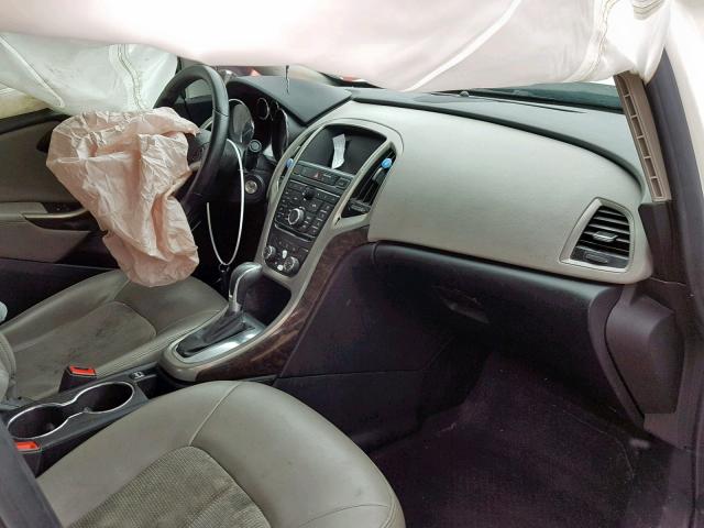 1G4PP5SK7D4198379 - 2013 BUICK VERANO WHITE photo 5