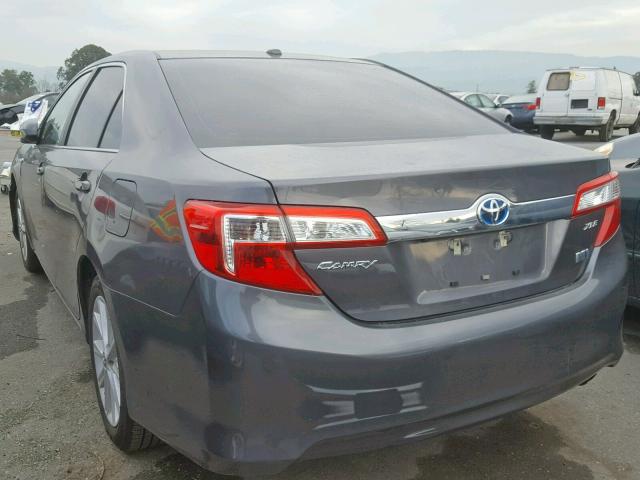 4T1BD1FK4EU100626 - 2014 TOYOTA CAMRY HYBR GRAY photo 3