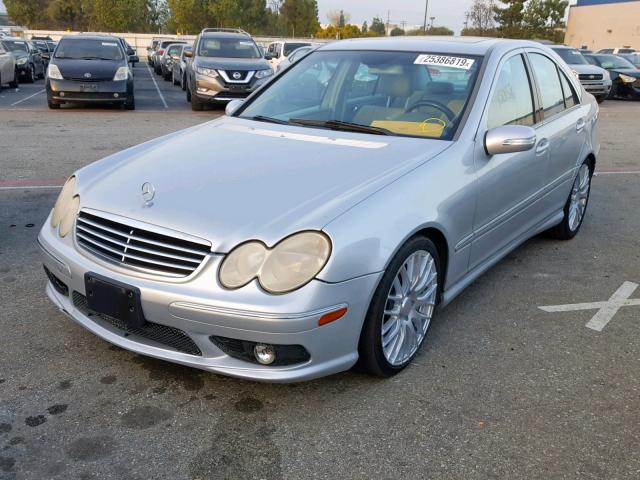 WDBRF76J26F772972 - 2006 MERCEDES-BENZ C 55 AMG SILVER photo 2