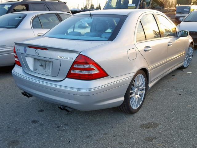 WDBRF76J26F772972 - 2006 MERCEDES-BENZ C 55 AMG SILVER photo 4