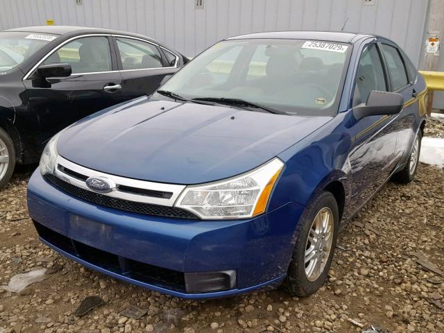 1FAHP35N09W152543 - 2009 FORD FOCUS SE BLUE photo 2