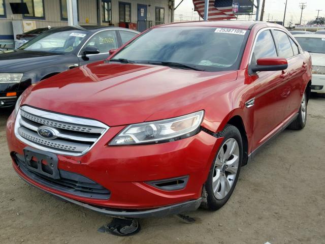 1FAHP2EWXAG113413 - 2010 FORD TAURUS SEL RED photo 2