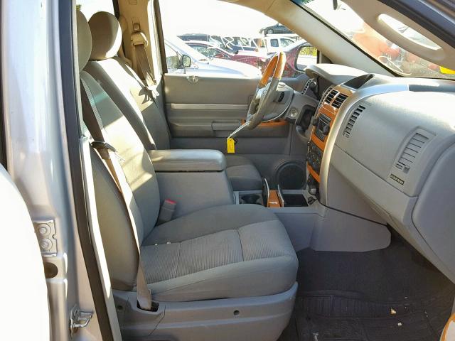 1A8HX58P07F535150 - 2007 CHRYSLER ASPEN LIMI SILVER photo 5