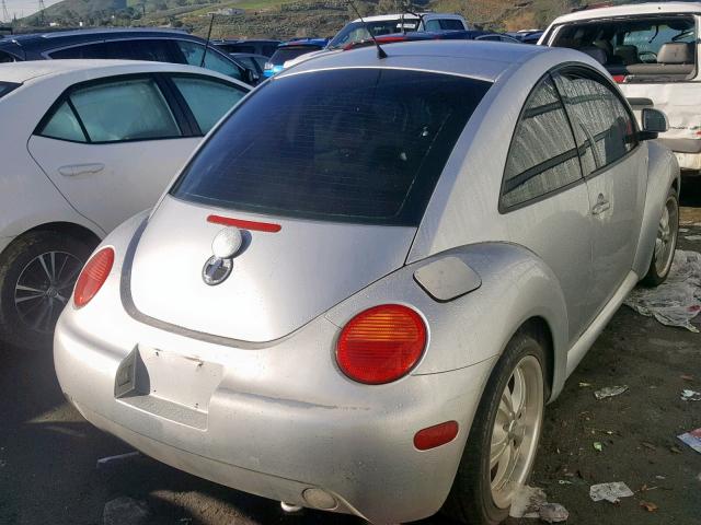 3VWCC21C3YM474006 - 2000 VOLKSWAGEN NEW BEETLE Silber Foto 4