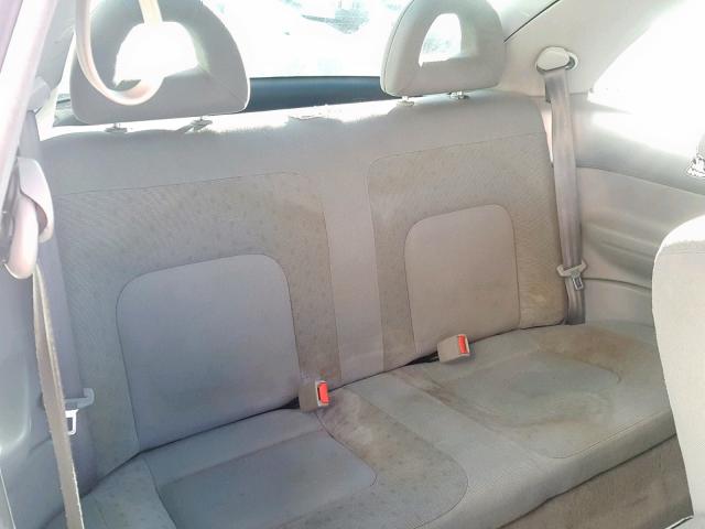 3VWCC21C3YM474006 - 2000 VOLKSWAGEN NEW BEETLE Silber Foto 6