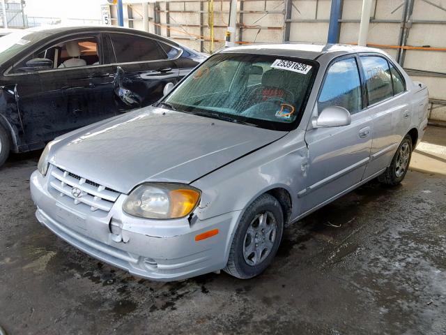 KMHCG45C45U673047 - 2005 HYUNDAI ACCENT GL SILVER photo 2