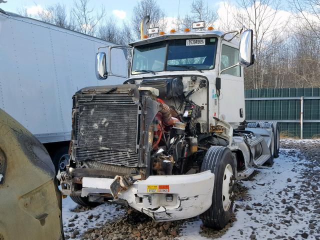 1XPHD49X9BD120789 - 2011 PETERBILT 386 WHITE photo 2