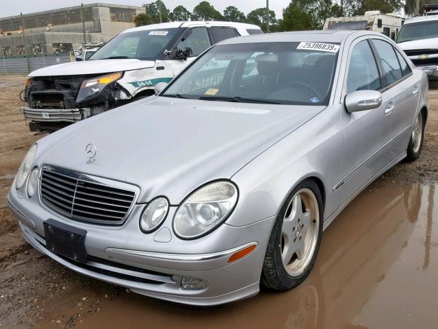 WDBUF70J93A203743 - 2003 MERCEDES-BENZ E 500 SILVER photo 2