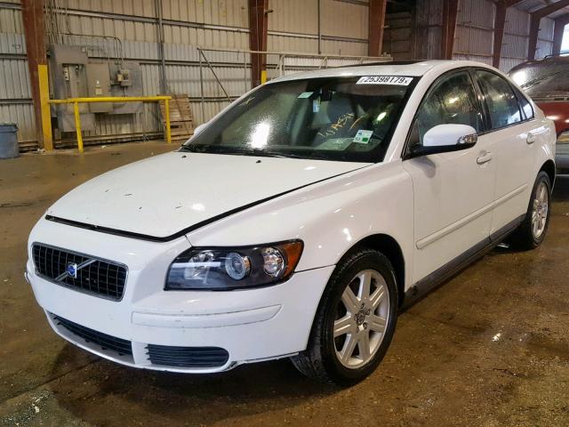 YV1MS382772280463 - 2007 VOLVO S40 2.4I WHITE photo 2