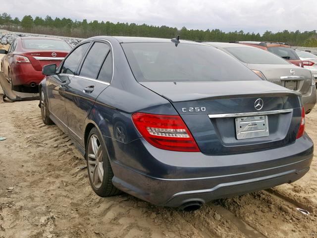 WDDGF4HBXEG213343 - 2014 MERCEDES-BENZ C 250 GRAY photo 3