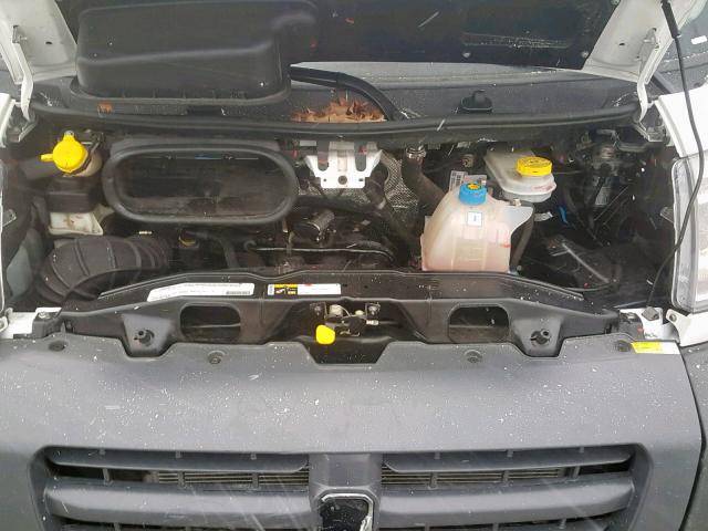 3C6TRVCG2JE112856 - 2018 RAM PROMASTER 白色 照片 7