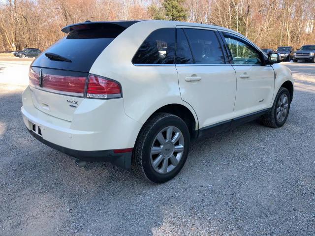 2LMDU88C48BJ08618 - 2008 LINCOLN MKX WHITE photo 4