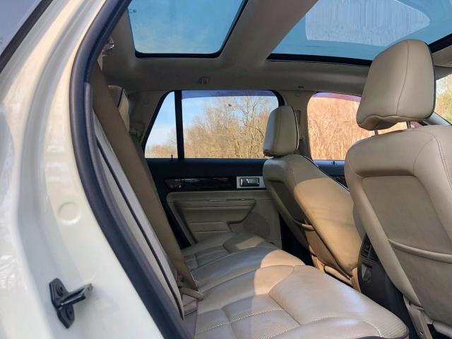 2LMDU88C48BJ08618 - 2008 LINCOLN MKX WHITE photo 7