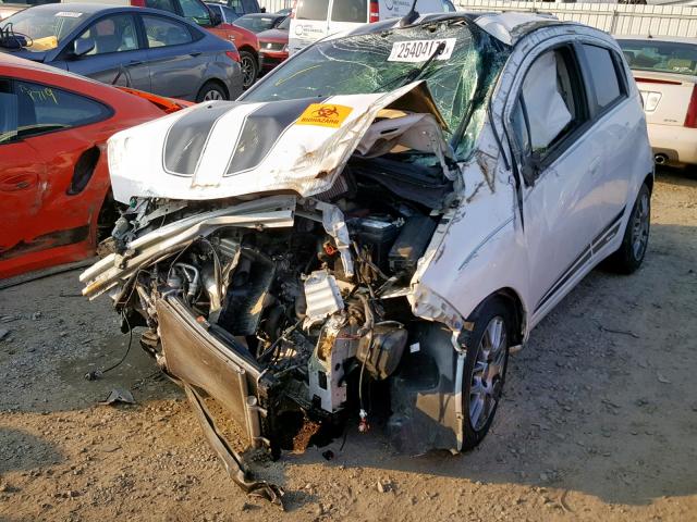 KL8CD6S95EC414261 - 2014 CHEVROLET SPARK 1LT WHITE photo 2