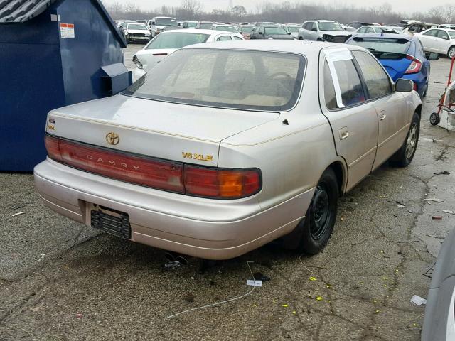 4T1GK13EXRU035863 - 1994 TOYOTA CAMRY XLE TWO TONE photo 4