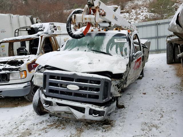 1FDAF56P45EB73496 - 2005 FORD F550 SUPER WHITE photo 9