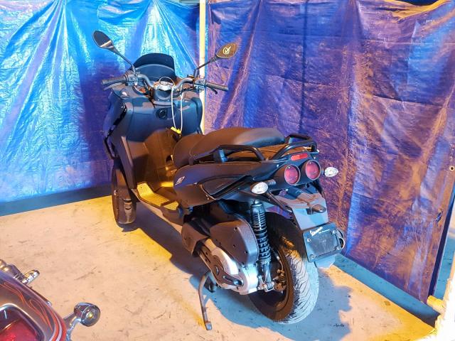 ZAPM610X485000051 - 2008 PIAGGIO MP3 500 BLACK photo 3