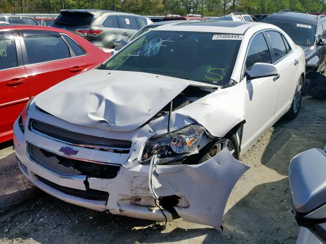 1G1ZE5EU2BF366262 - 2011 CHEVROLET MALIBU LTZ WHITE photo 2